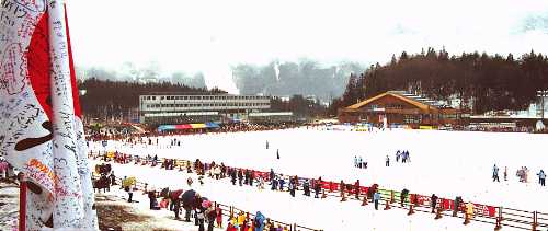 �N���X�J���g���[�E�X�^�W�A��